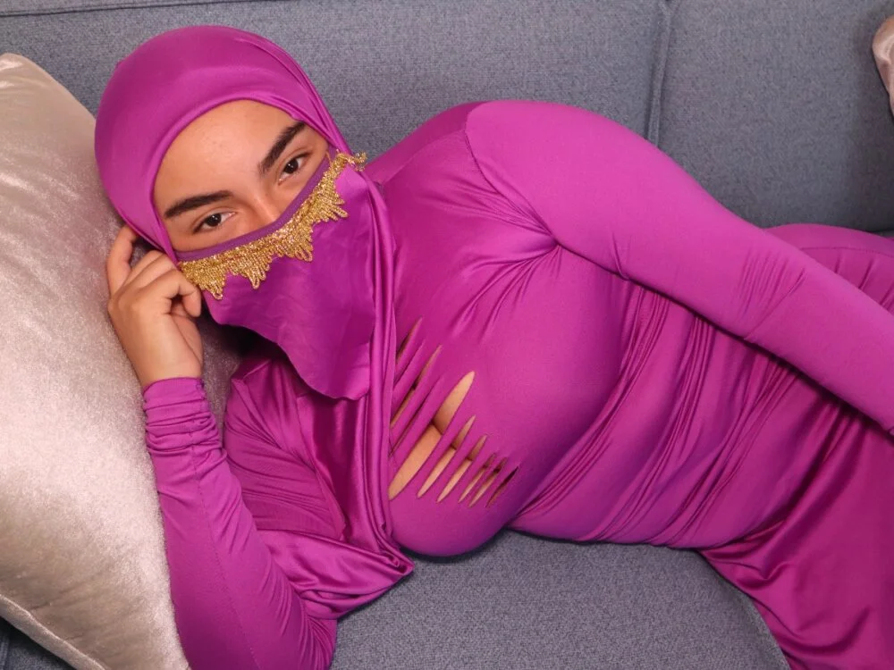 Chatroom XXX hors ligne de Malika_Noor