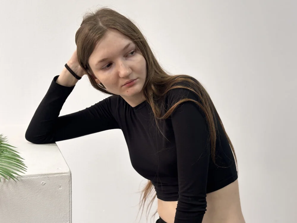 NikaRain Obrolan XXX Offline