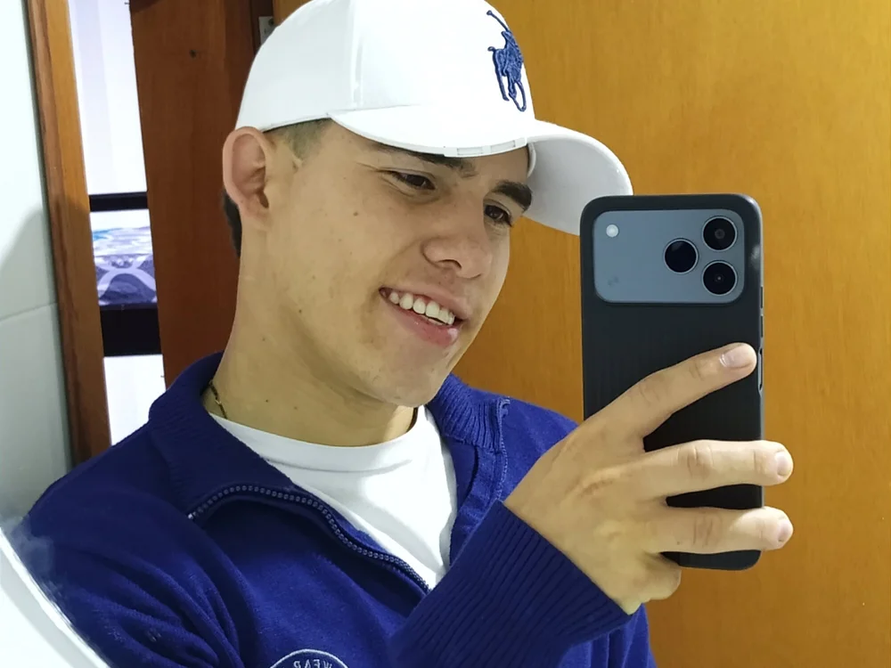 manu_100 offline chatrum
