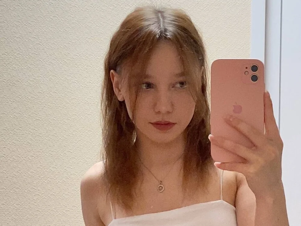 EdinaCordner's Offline XXX Chat