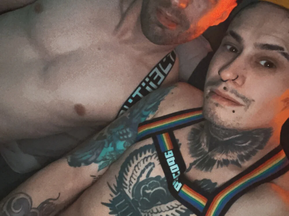 Flycouple25: офлайн-секс-чат