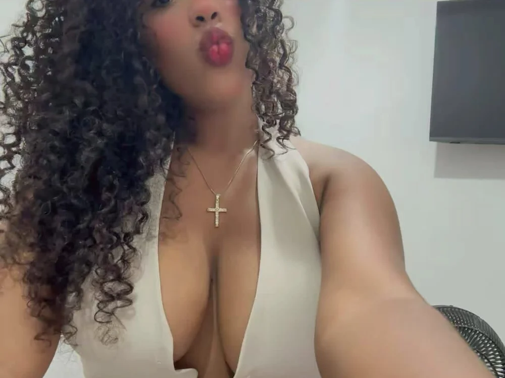 ashlyrodriguez19's Offline Chat Room