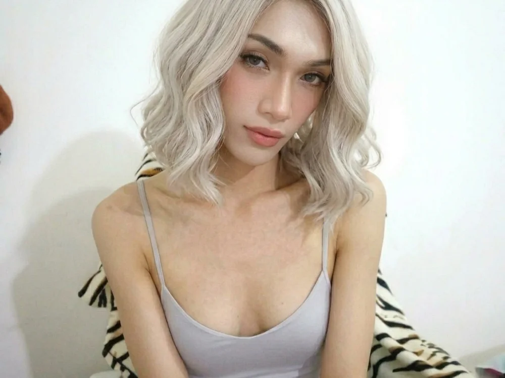 leoforafoxx's most recent online preview