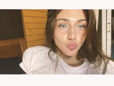 AuroraGoldenVoice profile