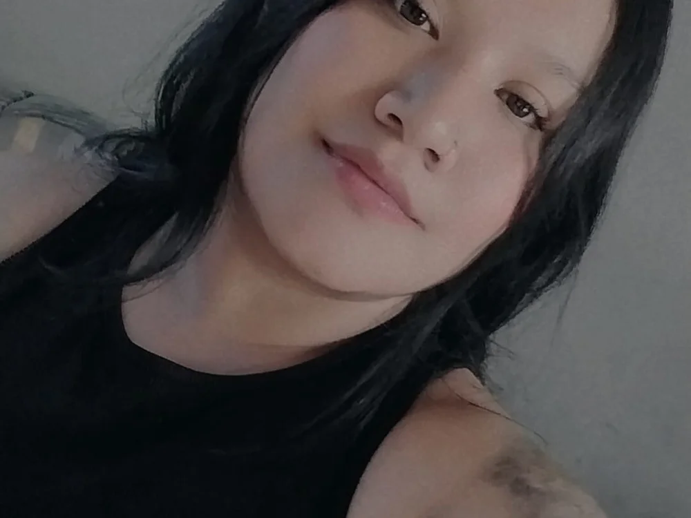 sofy-hot28's Offline XXX Chat