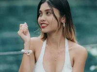 pinay_old_lover's webcam live show