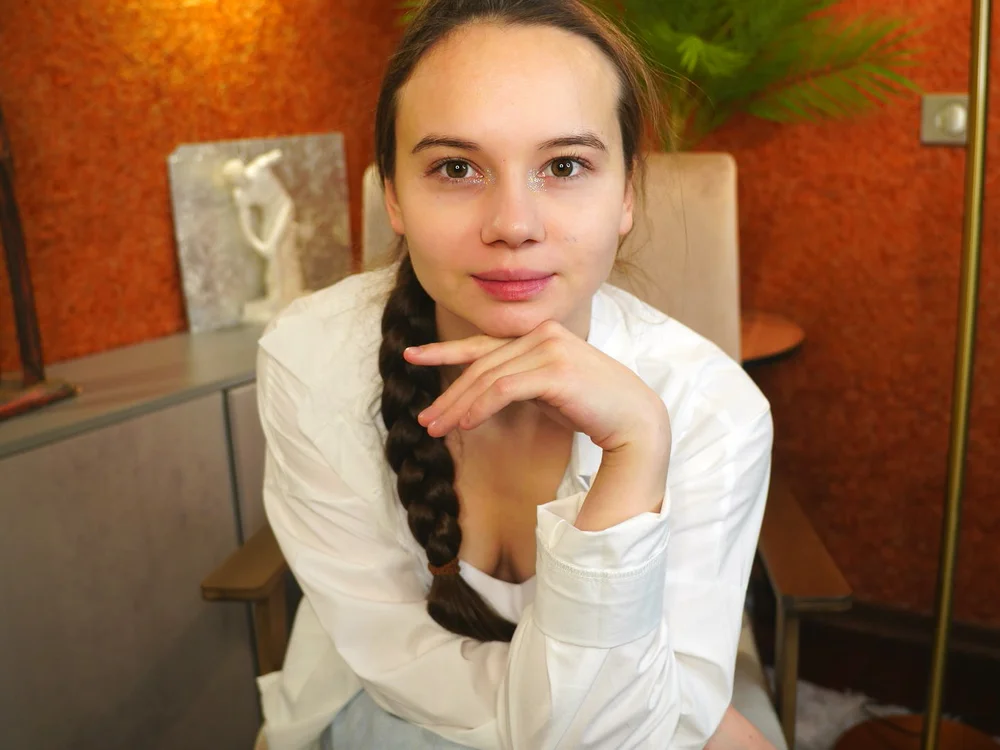 HildCaris' Offline Chat Room