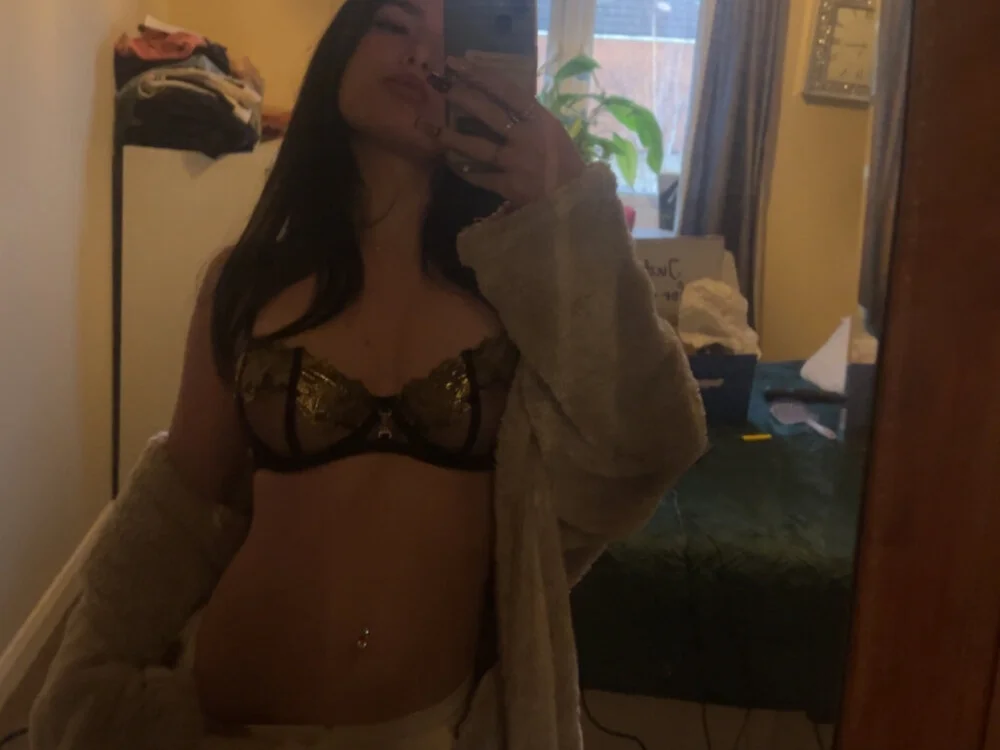 SpoilMeSophieX Obrolan XXX Offline