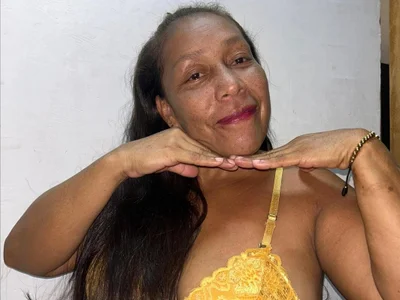 Sweet-Latina-Milf