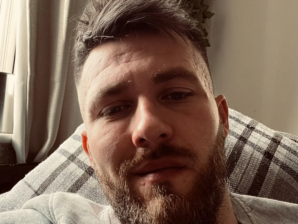 SlongggJohn offline chatrum