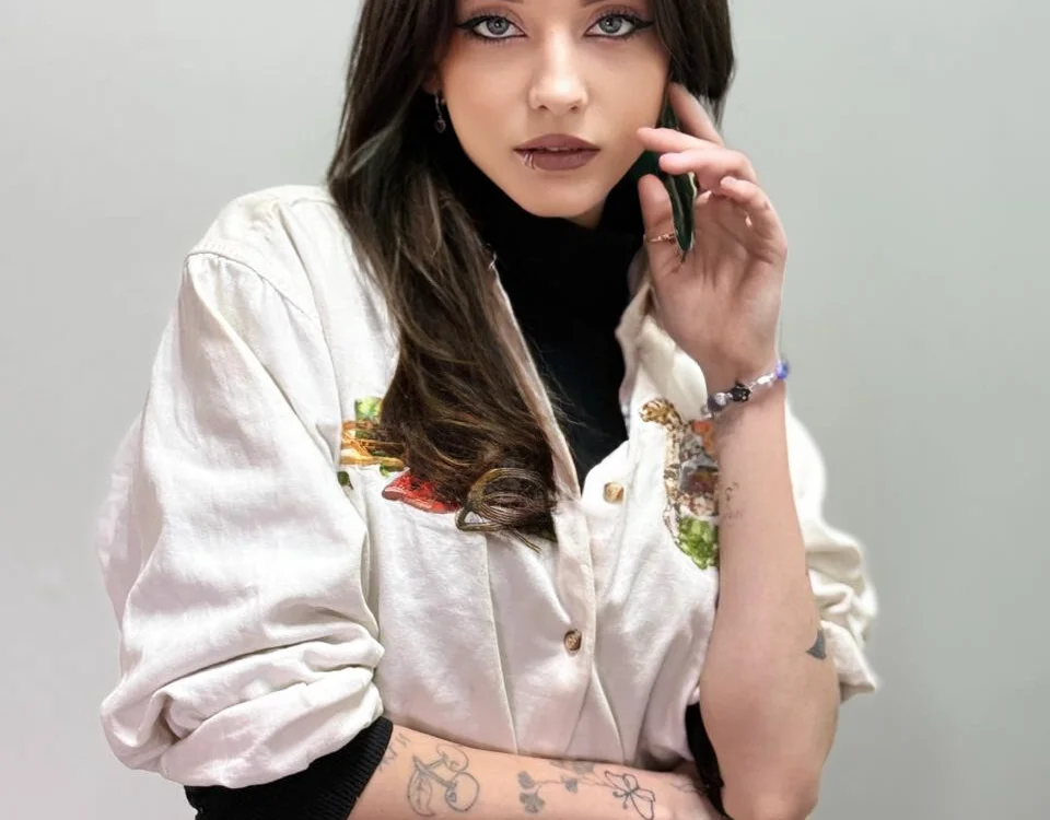 MeghanCutsforth's Offline Chat Room