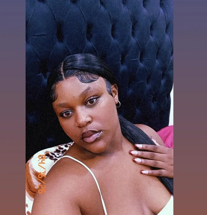 Thick-Pussy16's Offline XXX Chat
