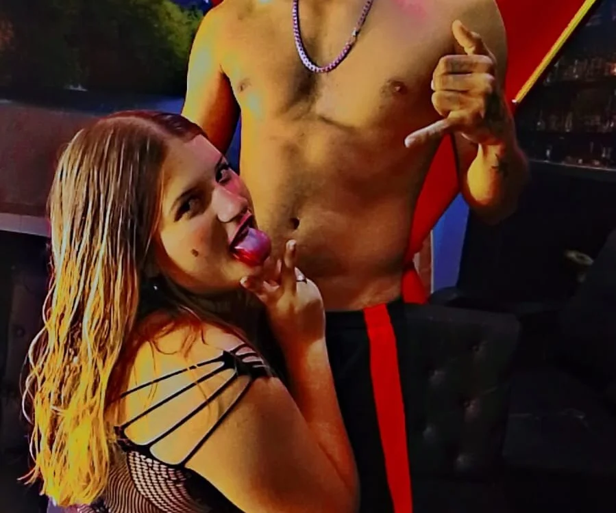 hotdestructivekaties1 offline chatrum