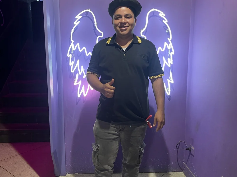 Davidjmb's Offline Chat Room