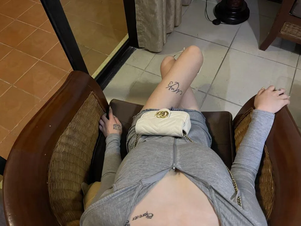 Офлайн-чат XXX yuanyuanzi99