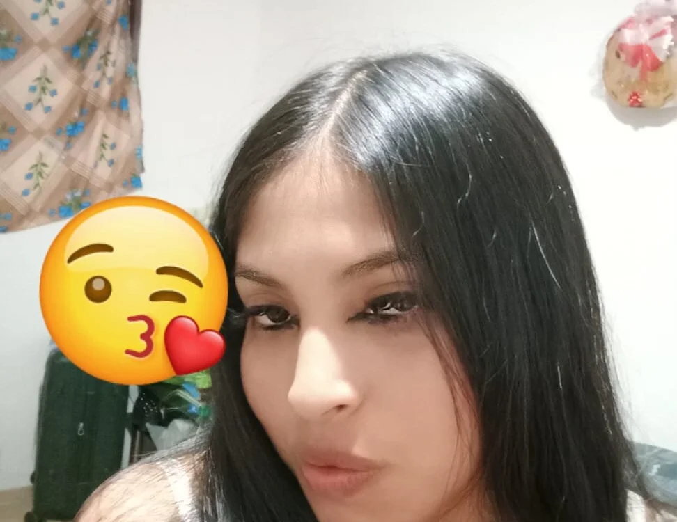 AuroraVelvet cam model