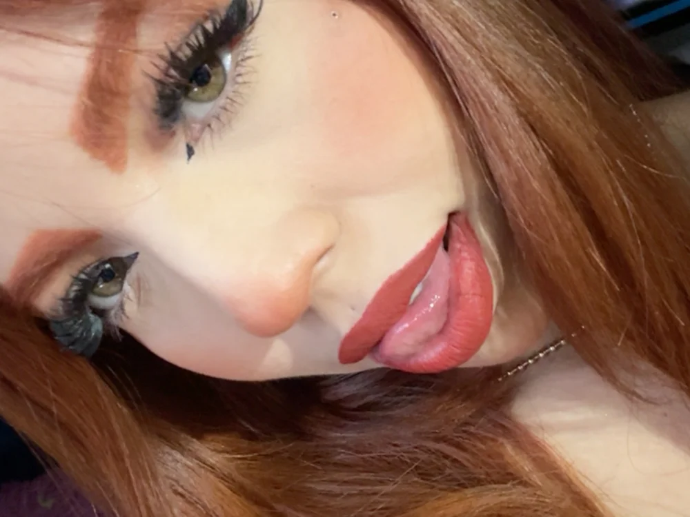 adeeeena888 офлайн XXX чат