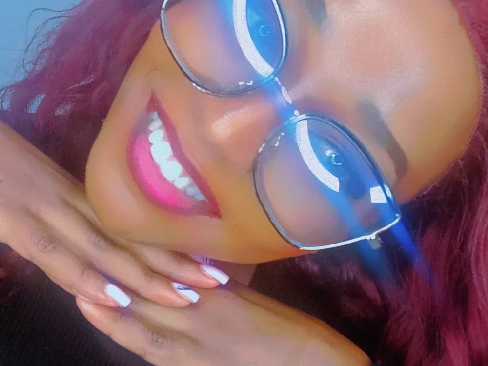 vision_queen's Offline XXX Chat