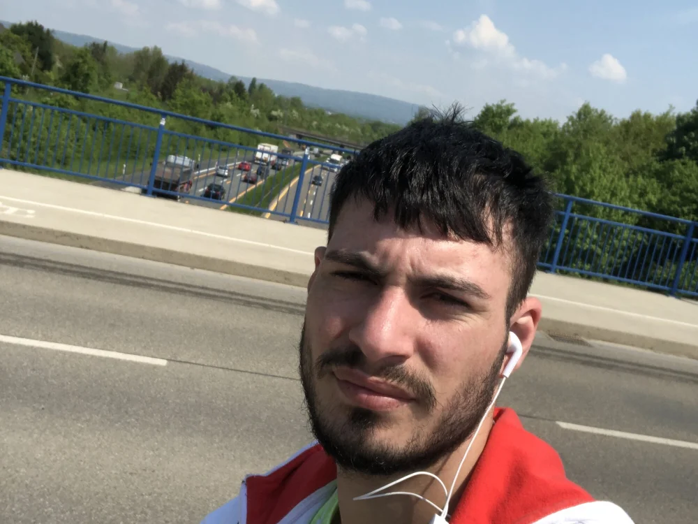 iamBisexual18's Offline XXX Chat