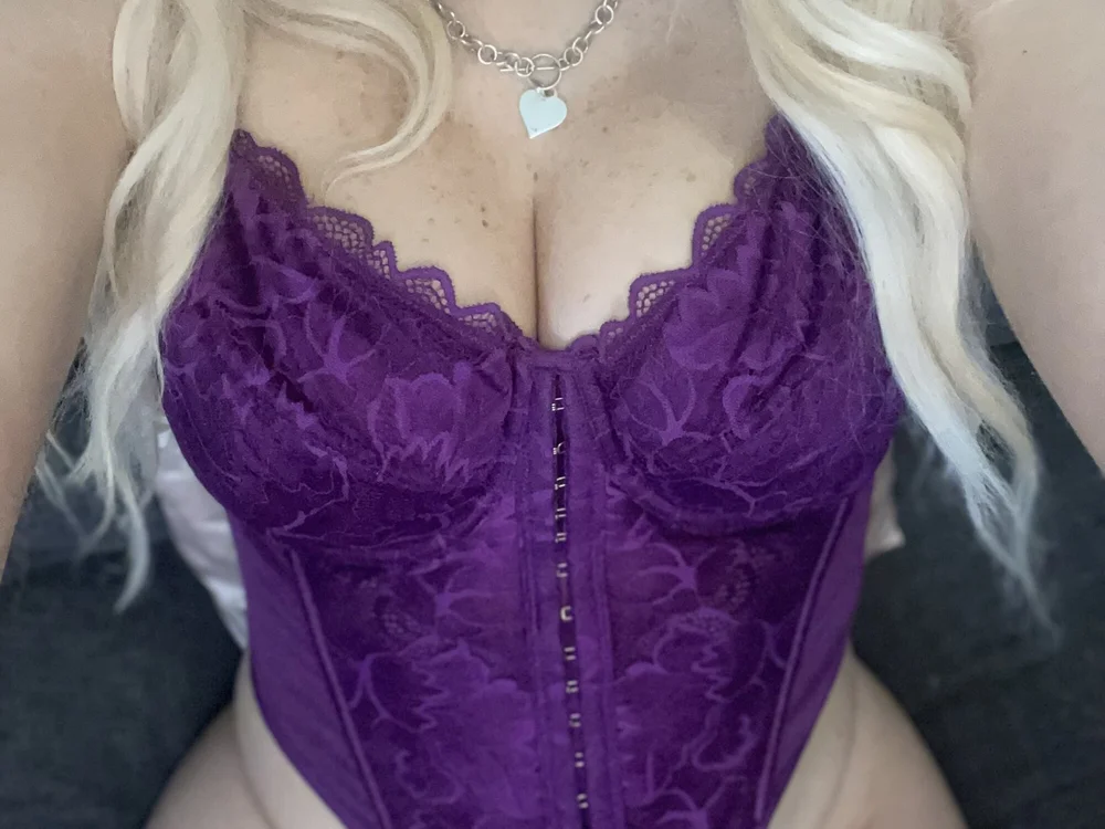 pinkbarbiesweet cam model