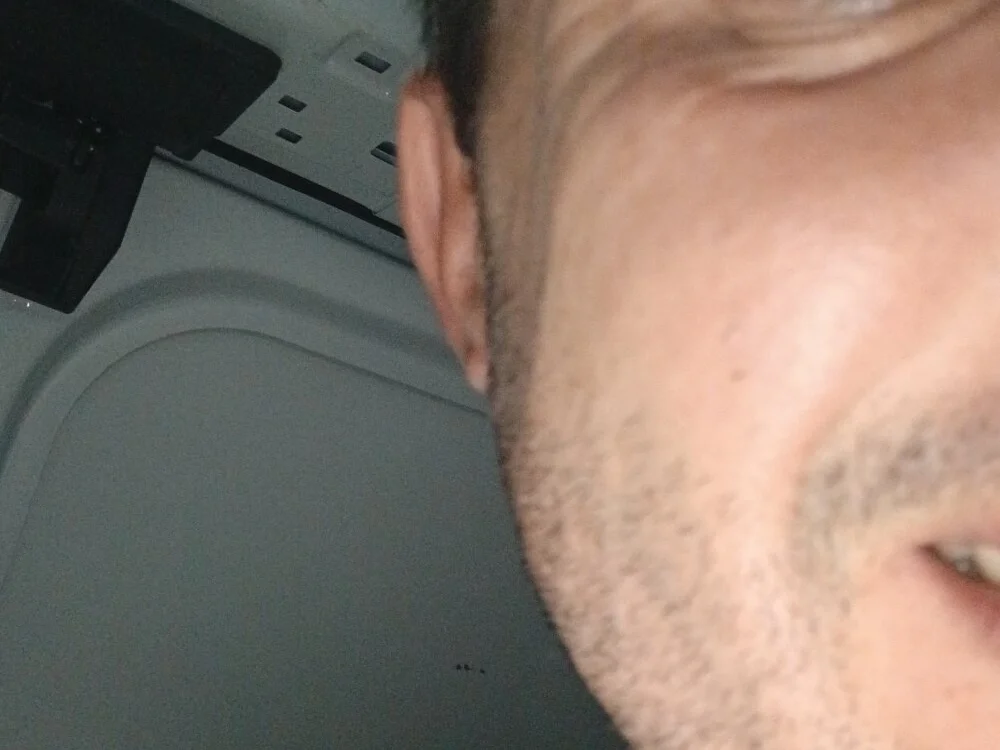 Alberto838383P-'s Offline XXX Chat