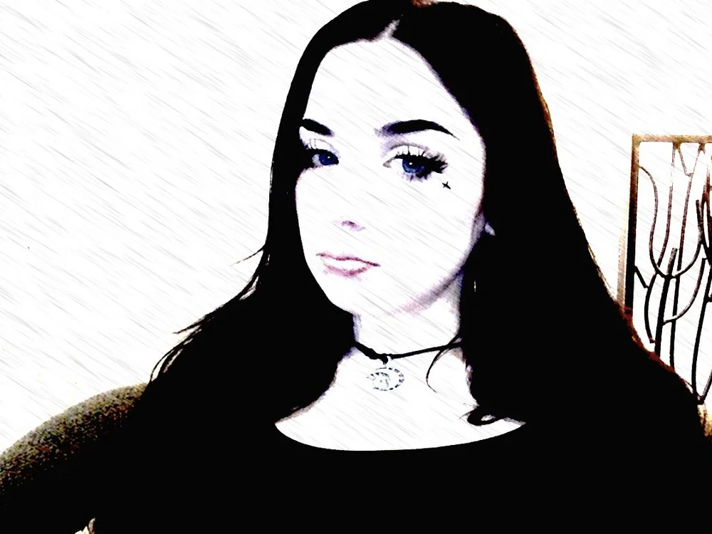 lillybeeeez101's Offline Chat Room