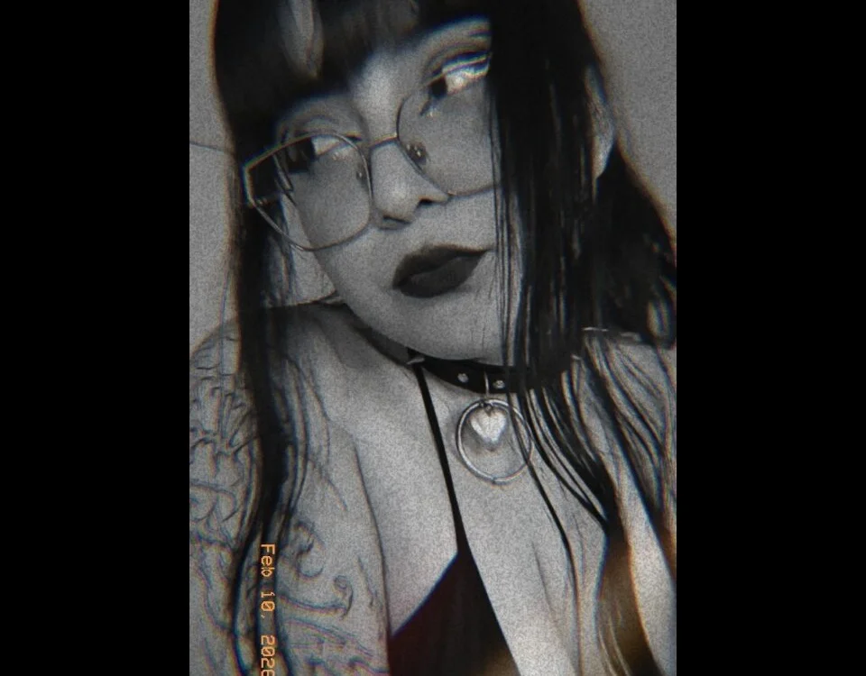 Chat +18 off-line de Raven_moon