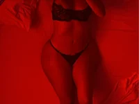 Mira Wife live cam