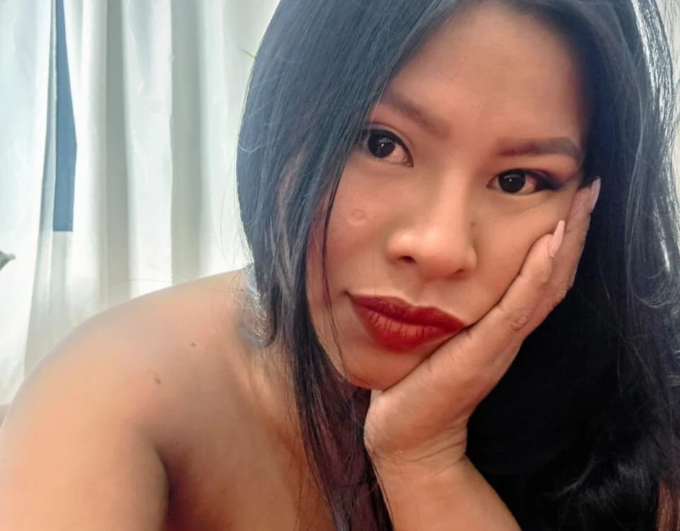 ariana_m1 Offline XXX-chat