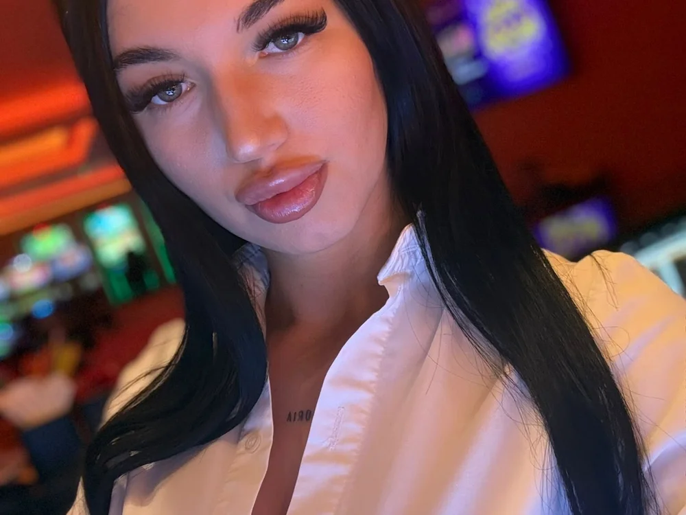 LunaFantasyXO's Offline XXX Chat