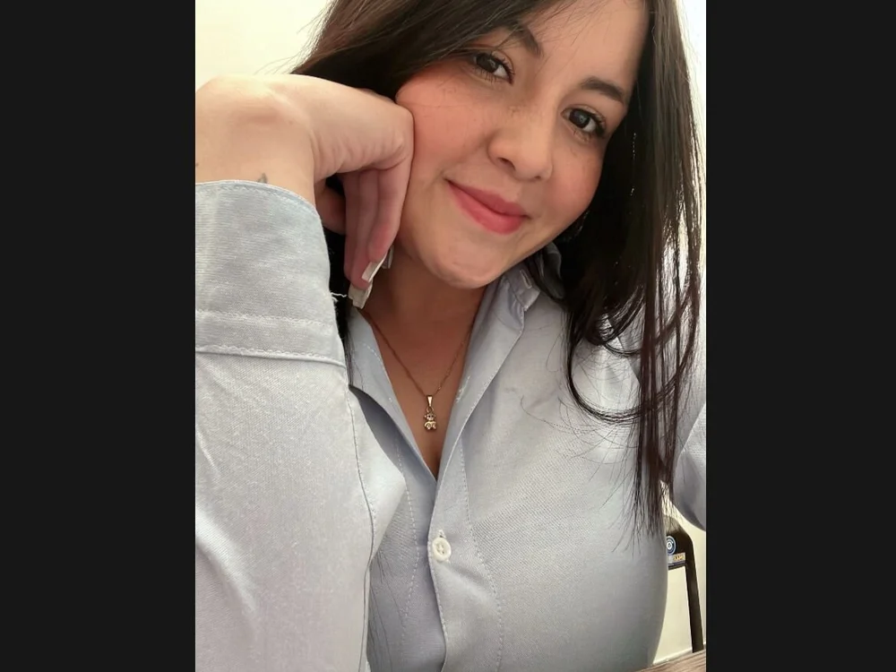 Offline chatovací místnost Bellaa_rousse