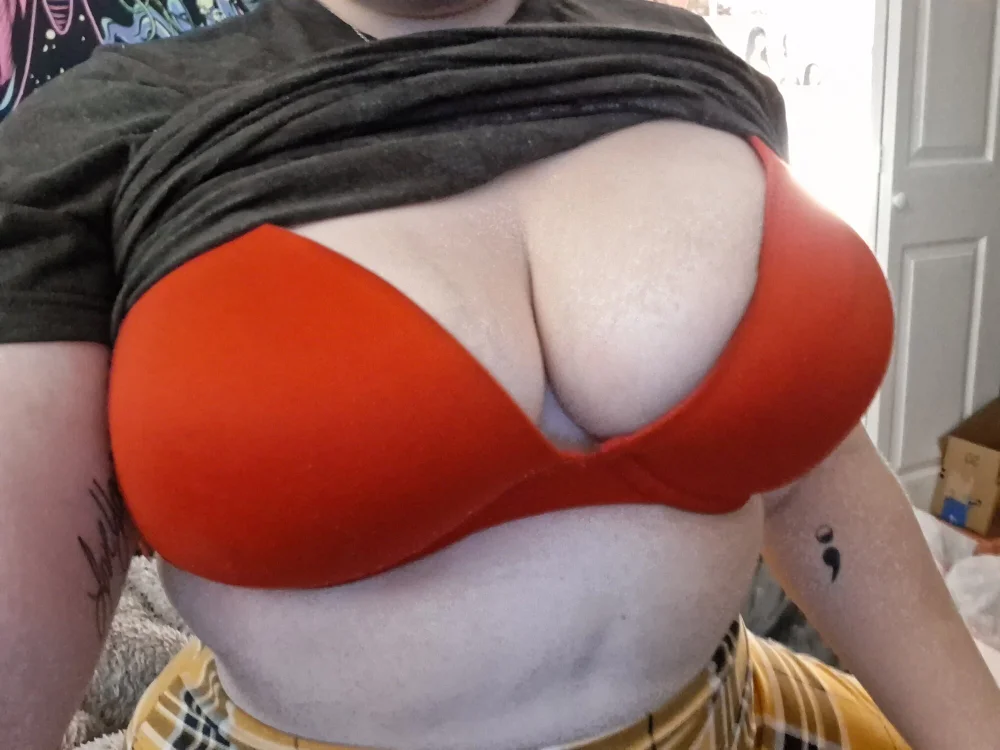 hottielun4's Offline XXX Chat