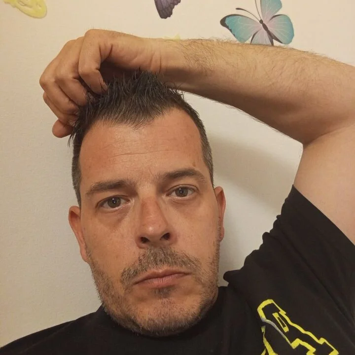 Офлайн-чат XXX lonelycroboy