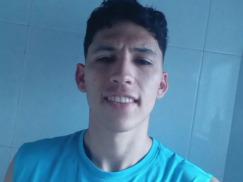 Offline chatovací místnost yy-D