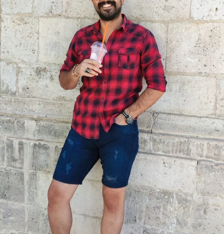 Burak6850 Adlı Modelin Çevrimdışı XXX Sohbeti