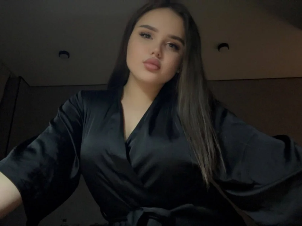 RoyalLizy's Offline XXX Chat