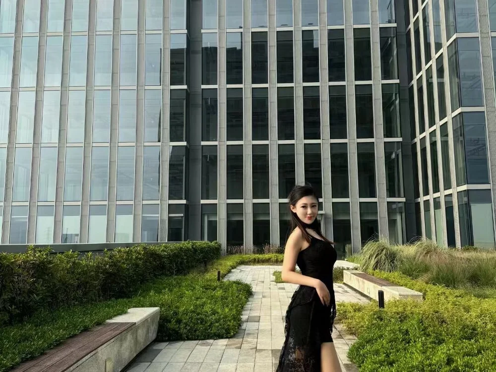 Zihan2001's Offline XXX Chat