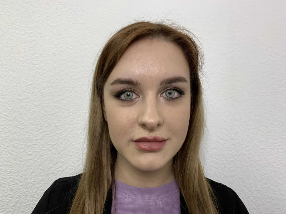 AlineTruchon's Offline XXX Chat