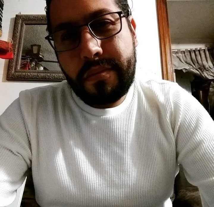 Charlie25cdmx's Offline Chat Room