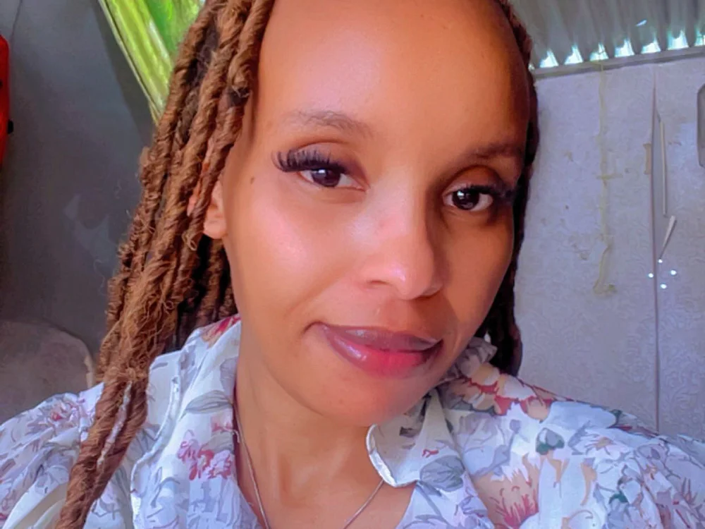 دردشة Trinabrown الجنسية دون اتصال