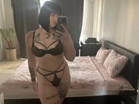 KrissKrissX 🤨 online nude stream