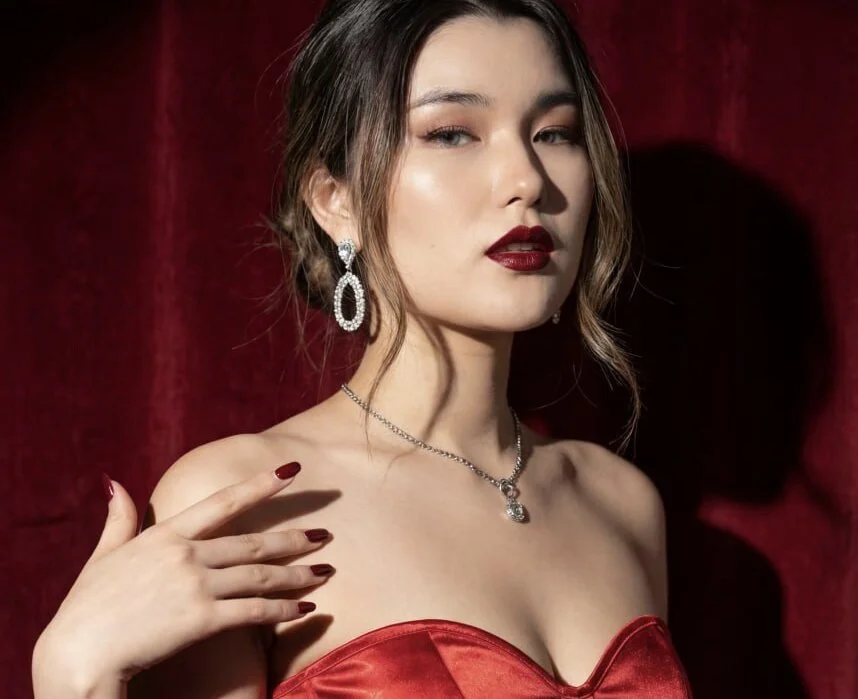 دردشة AnneTLi الجنسية المباشرة