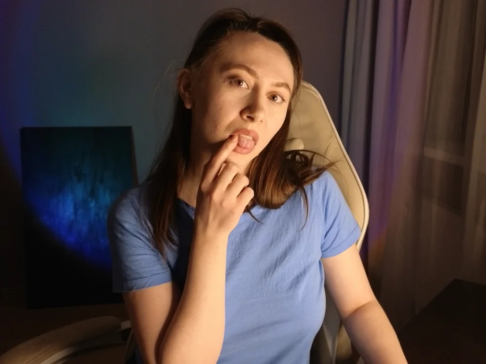 Chatroom XXX hors ligne de Olivia_cheerful_note