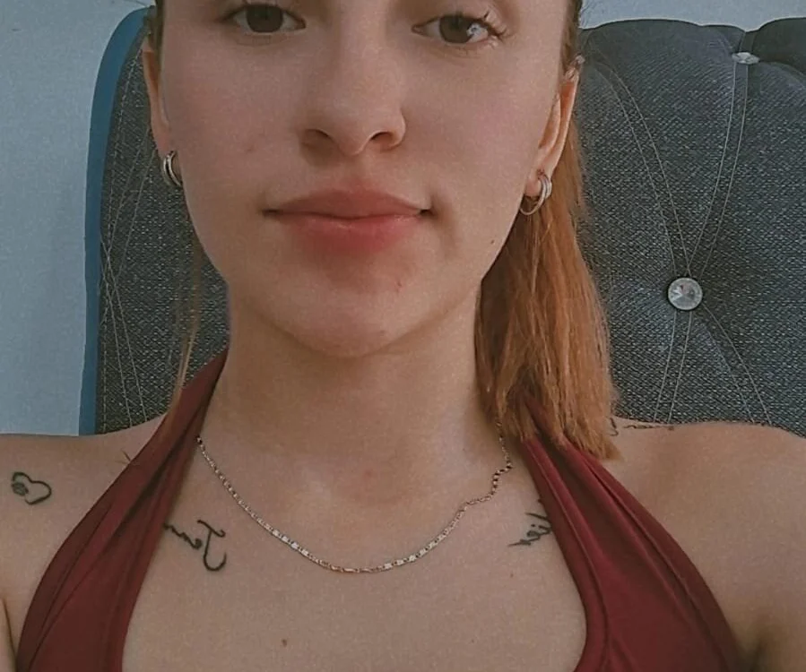 Juliana_Bloom's Offline XXX Chat