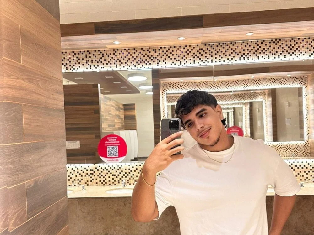 Darkalphax1 離線 XXX 聊天