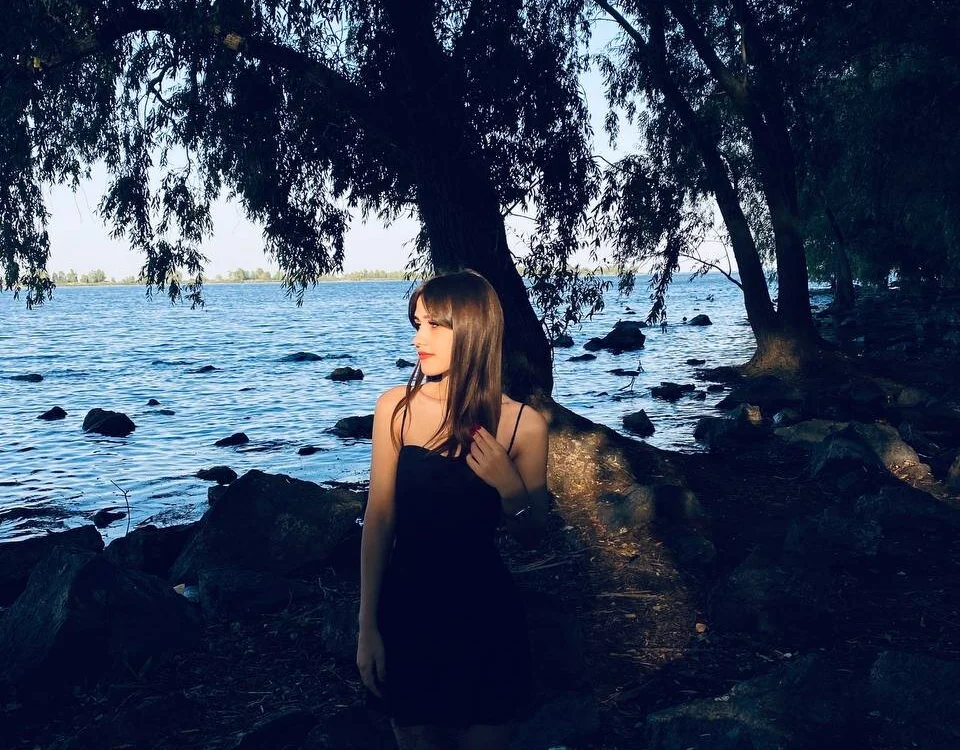 Anna_Delray's most recent online preview