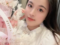 Lulu--Moon's webcam live show