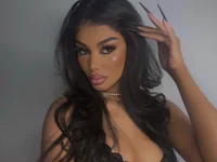 KylieYV