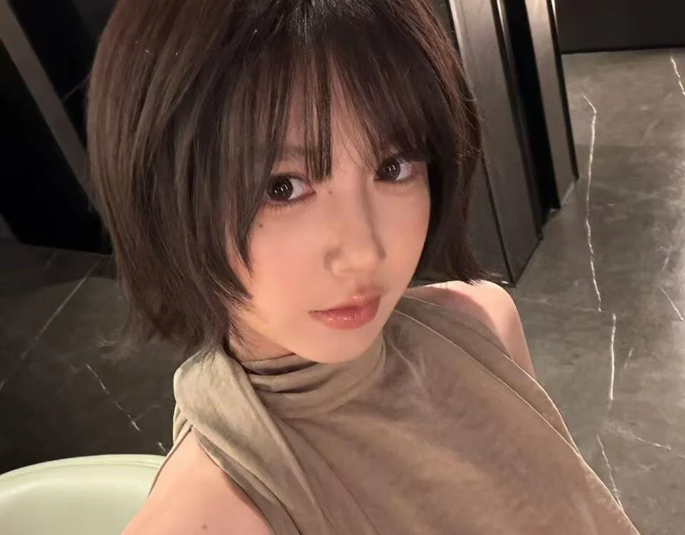 VelvetShadow88's Offline XXX Chat