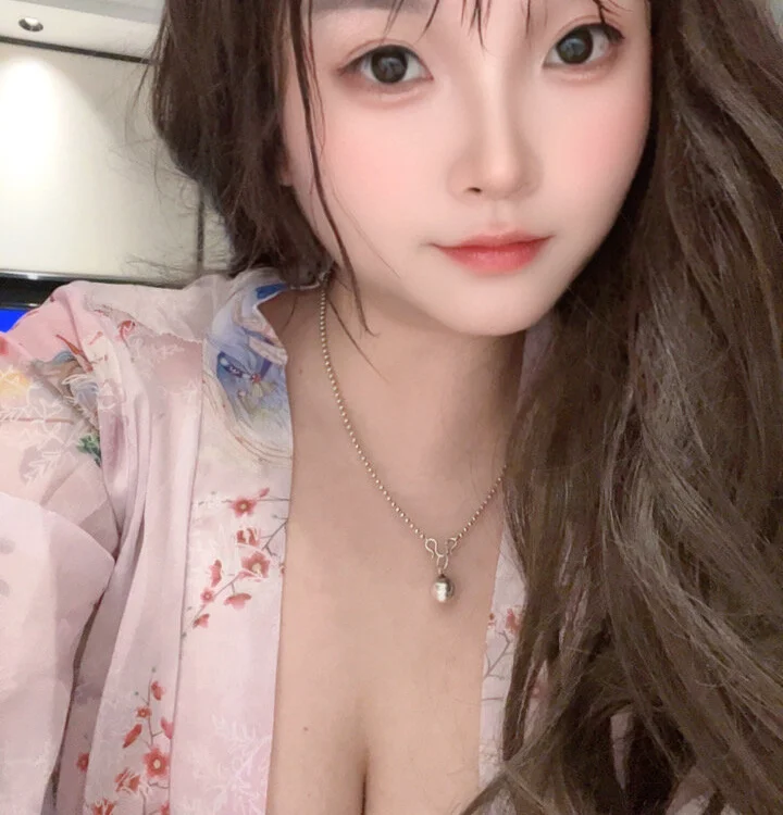 zxc0001118 Chat XXX Ngoại tuyến